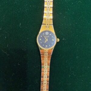 Bulova Quartz Womens Gold Tone Watch Black Dial Bracelet Elegant Untested READ